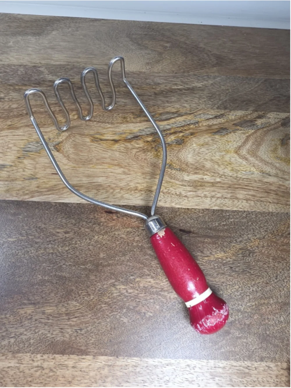 VTG Potato Masher Red Wood Handle Stainless Steel Wire Kitchen Utensil Primitive